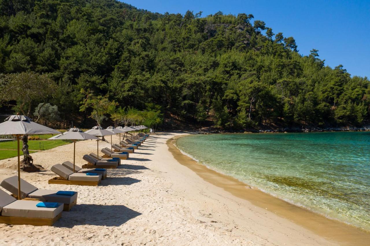 Vathi Cove Luxury & Hotel